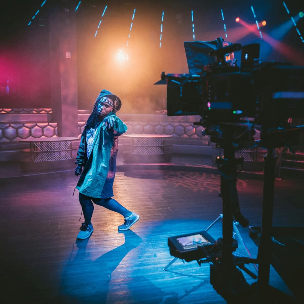 Create music video
