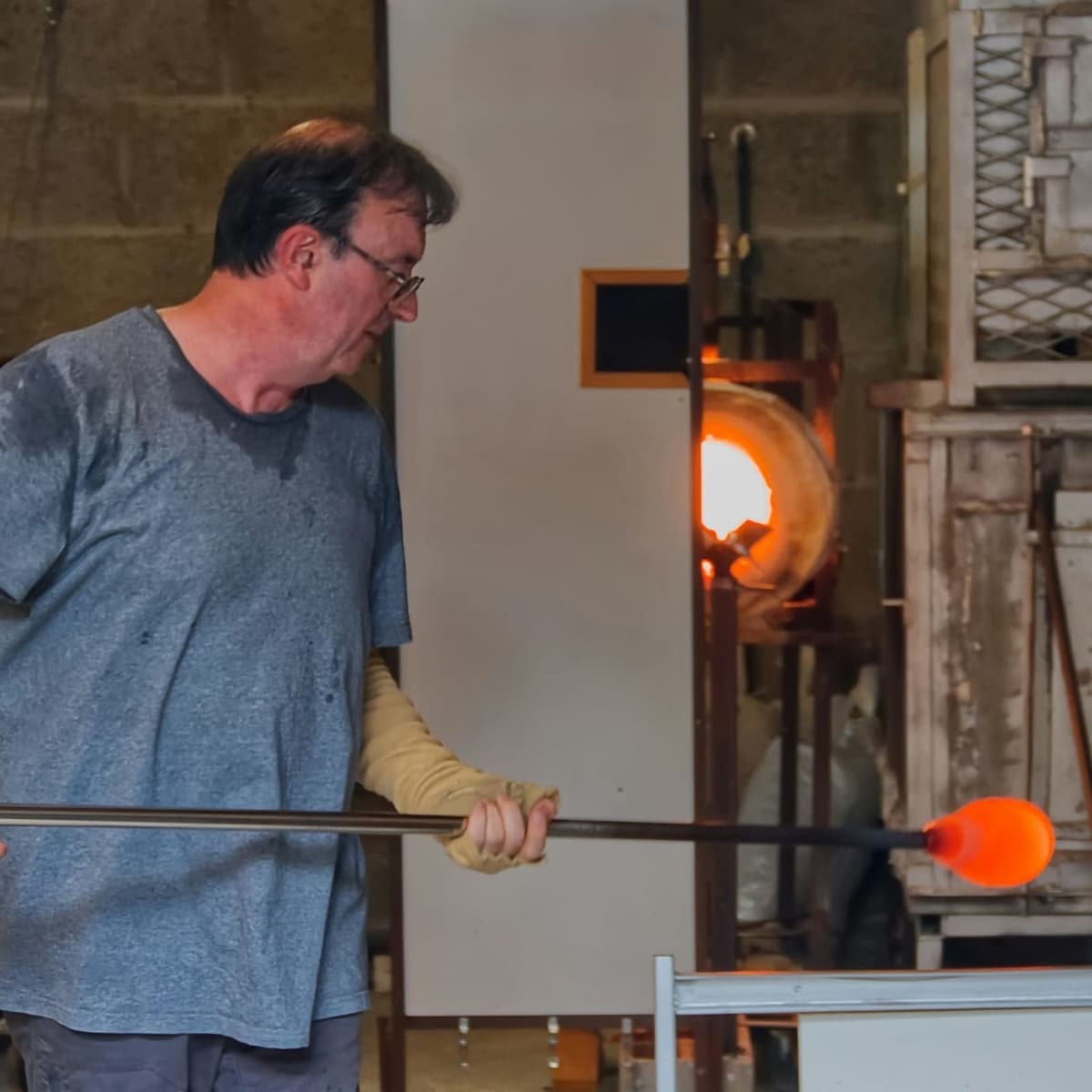 Learn glass blowing
