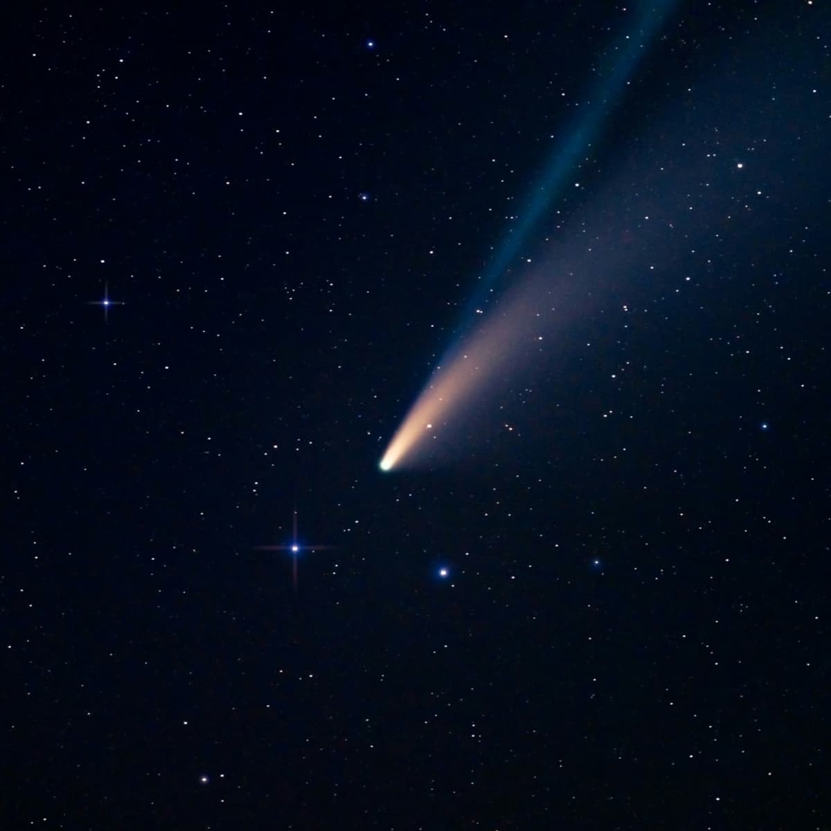 See a comet in the night sky