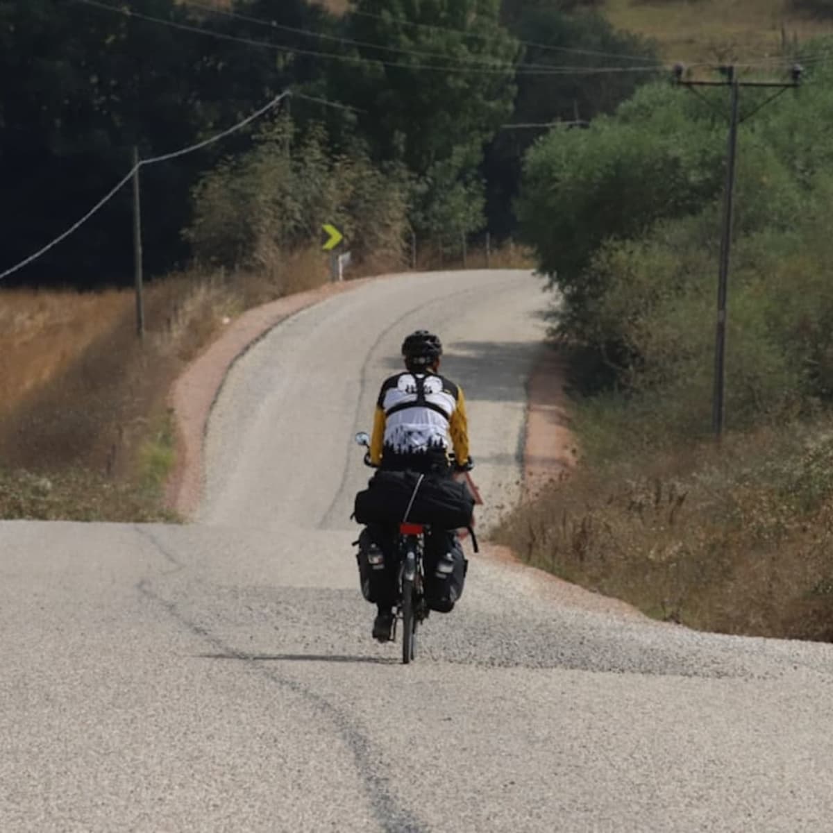 Complete multi-day bicycle tour