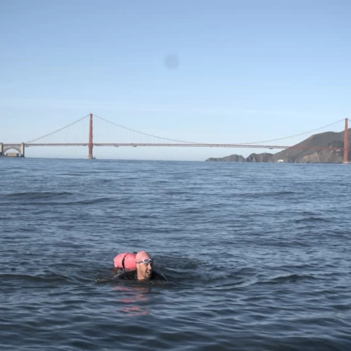 Swim from Alcatraz Island (escape from Alcatraz)
